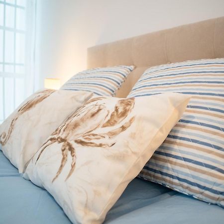 Apartamento Encarnacion Playa Caleta Кадис Екстериор снимка