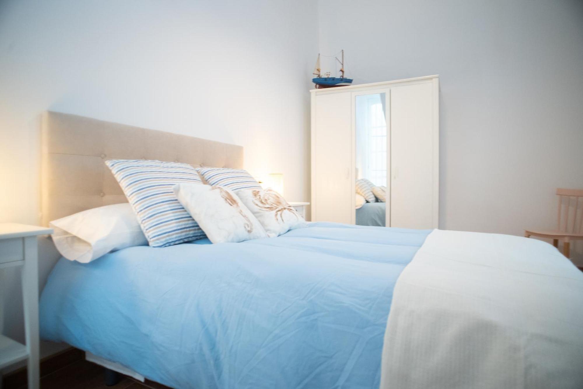 Apartamento Encarnacion Playa Caleta Кадис Екстериор снимка