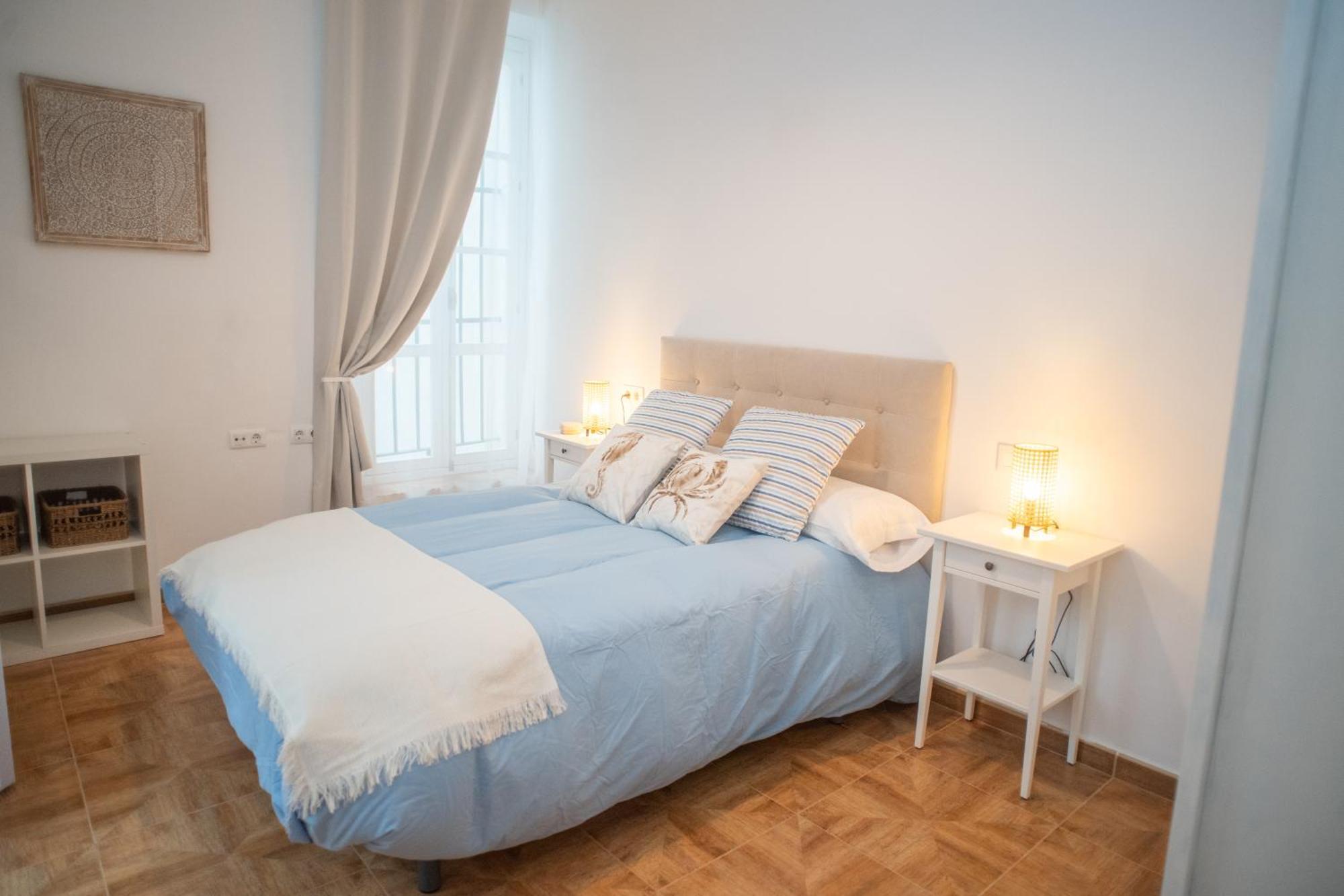 Apartamento Encarnacion Playa Caleta Кадис Екстериор снимка