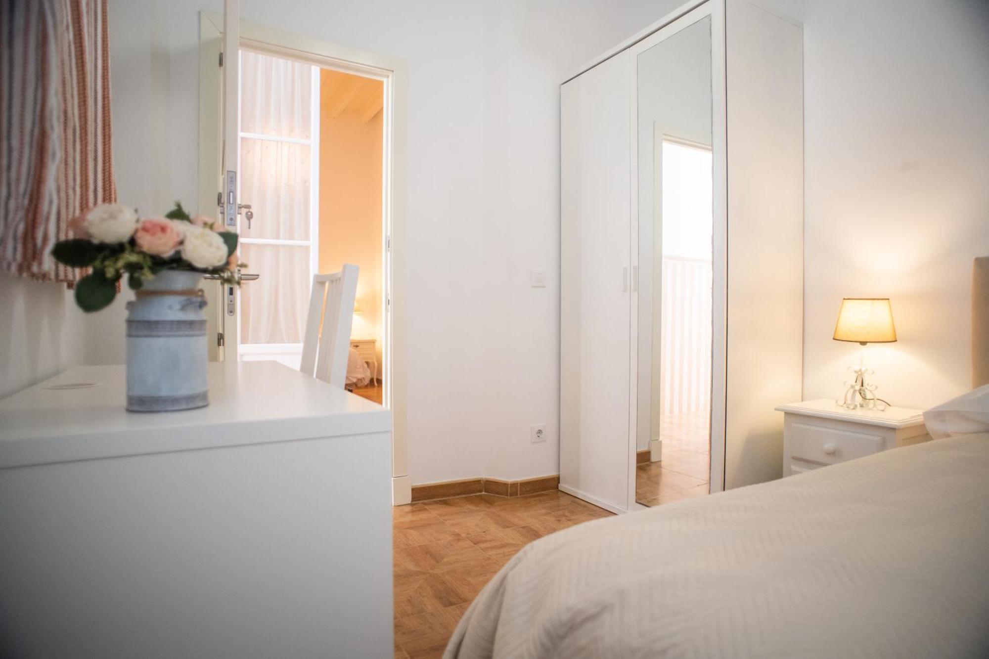 Apartamento Encarnacion Playa Caleta Кадис Екстериор снимка